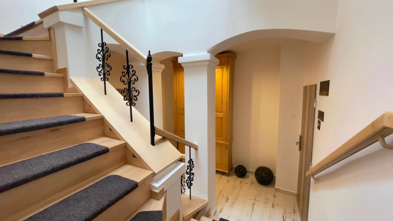 R&J Apartmany Broumov Eksteriør bilde